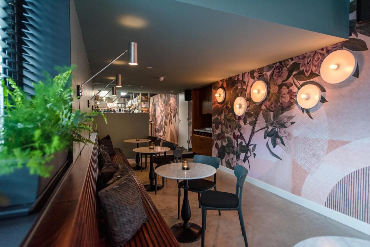 Fietshotel Zee Van Tijd Holwerd Bagian luar foto