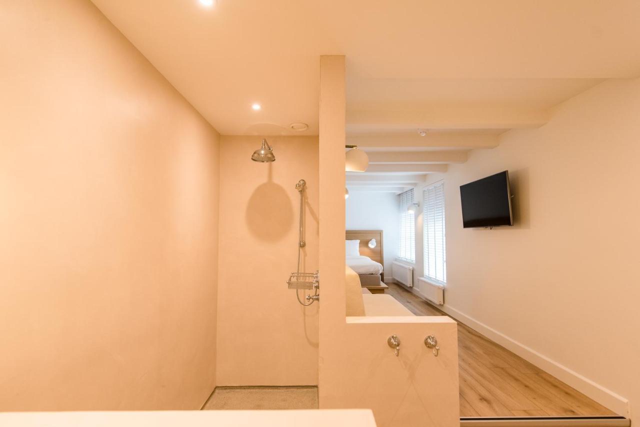 Fietshotel Zee Van Tijd Holwerd Bagian luar foto